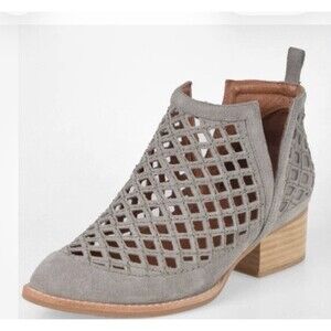 Jeffrey Campbell Taggart Boot Bootie Suede Gray Cut Out Pointed Western Sz 7.5